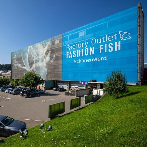 Factory Outlet Fashion Fish